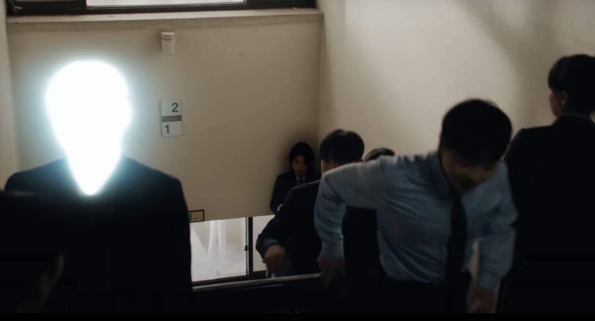 cuplikan MV IU- A Beautiful Person
